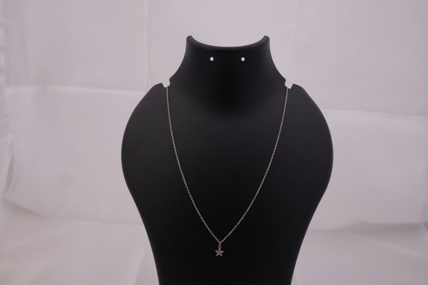 Dainty Silver Starburst Necklace