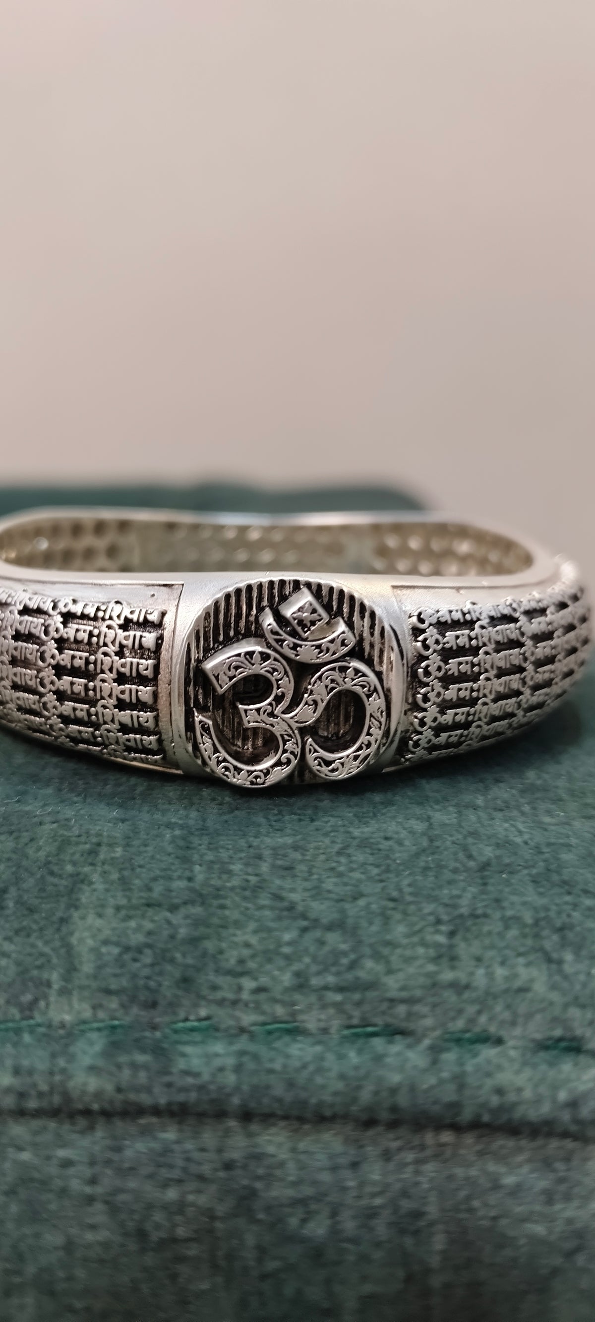 925 SILVER Lord Shiva "Om Namah Shivay" Engraved Silver Kada (Bracelet)